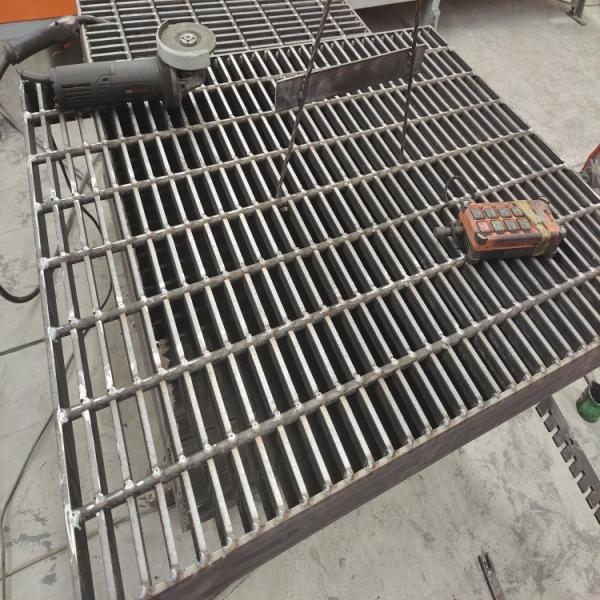 Buy cheap Capacity Heavy Duty Plate Steel Grating 19-w-4 Rectangular Bar 8mm from wholesalers