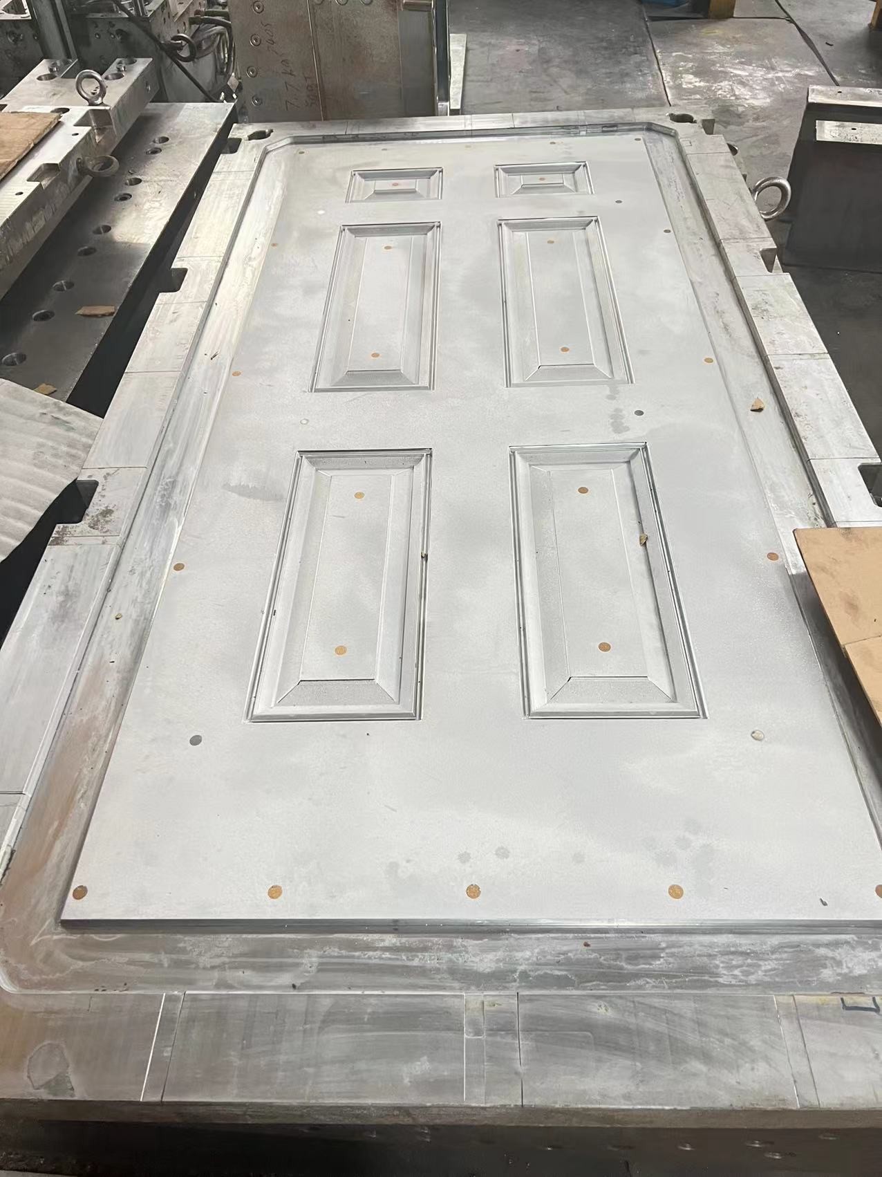 Door Skin SMC Compression Molding Excellent Thermal Resistance