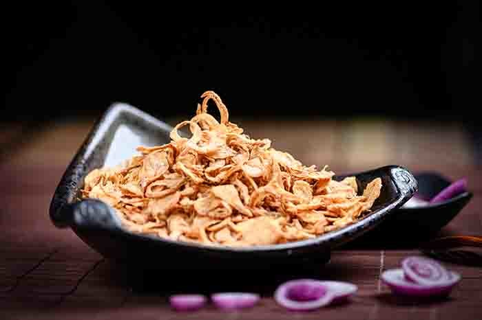 Dry Palm Oil Peeling Crispy Fried Shallot for hotel