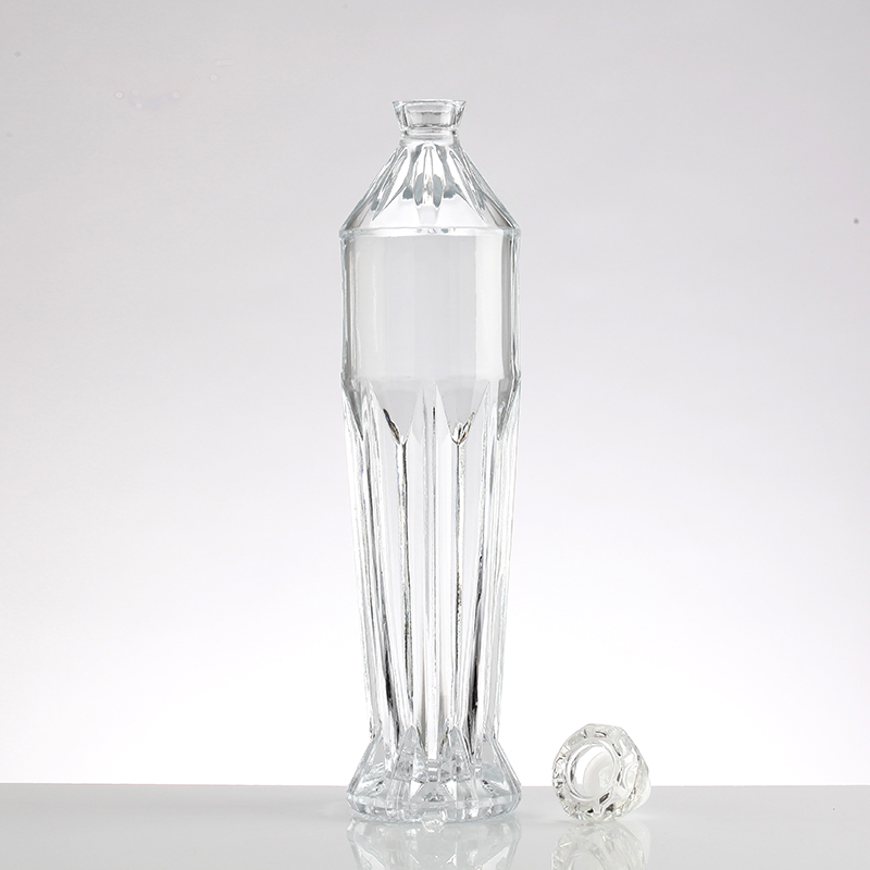 Customizable Vodka Whisky 750ml Glass Bottle with Aluminum Plastic PP Collar Material
