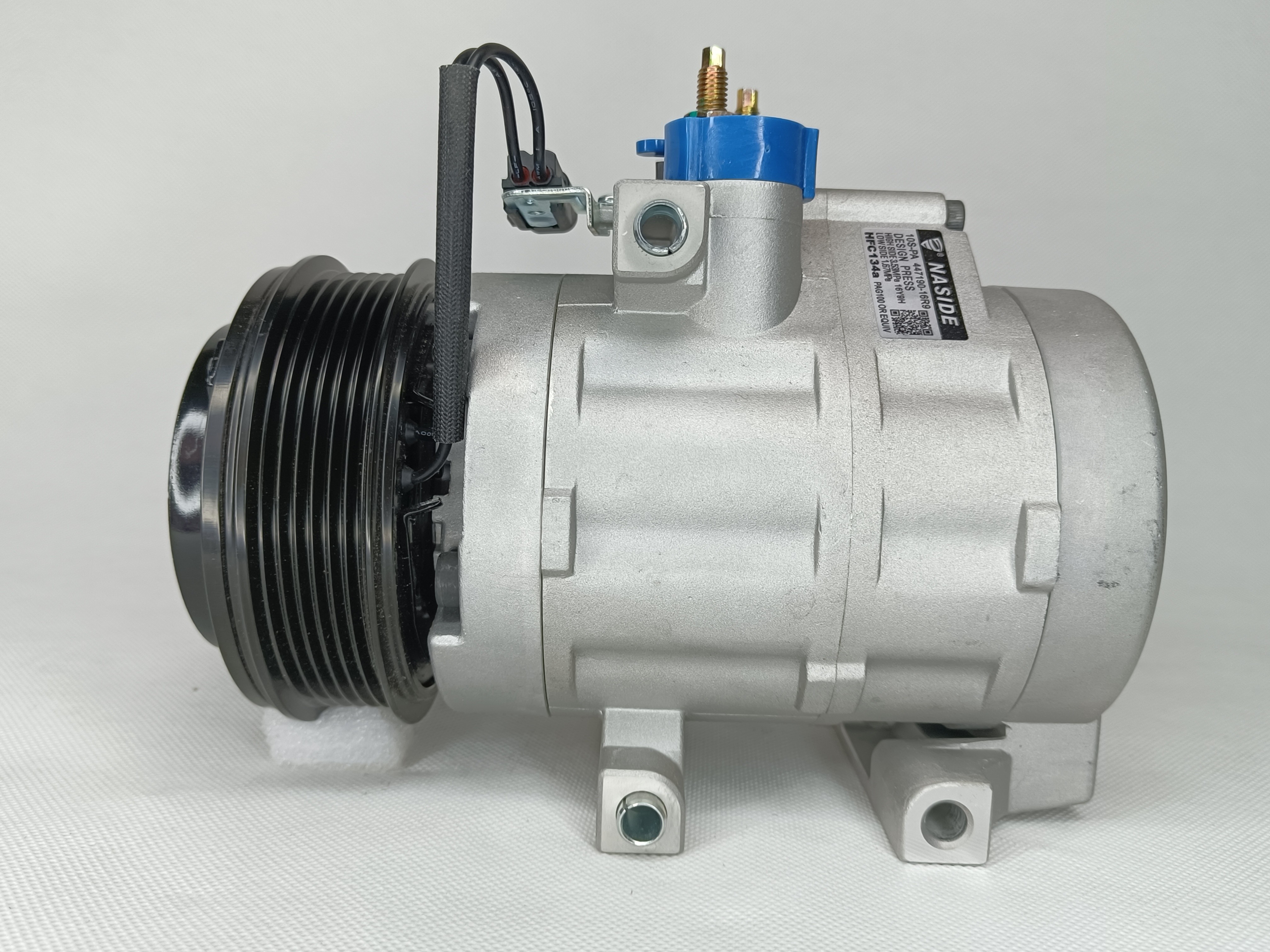 Auto AC conditioning compressor FORD F150 RAPTOR 98324