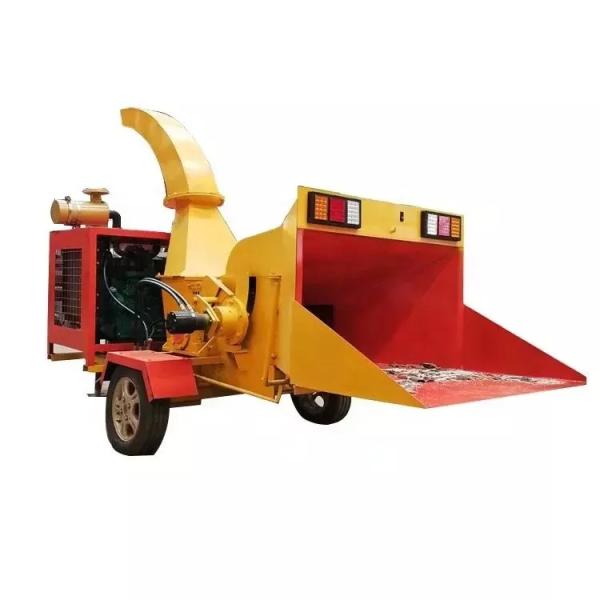 Buy cheap Industrial electric wood log chippers heavy duty mobile round wood log chipping machine sawdust crusher machine for sale from wholesalers