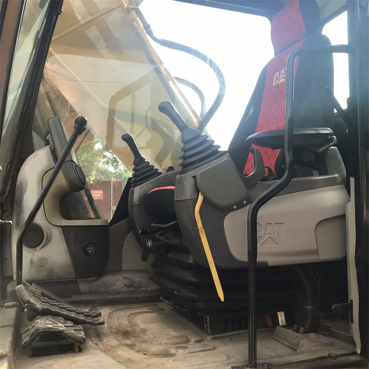 Japan Made 20 Ton CAT 320D2 Excavator in Good Condition with Low Working Hours 1000