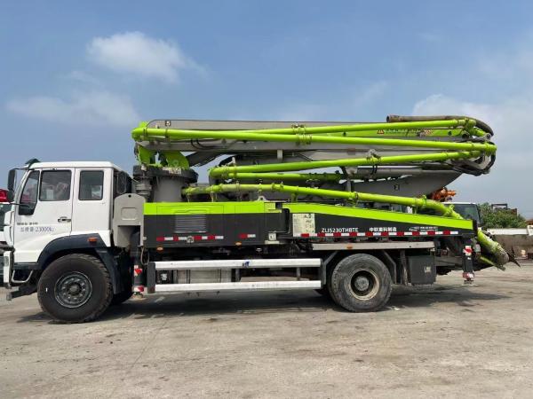 Zoomlion 38m Concrete Pump Truck Heavy Equipment Truck Mounted Pump Construction