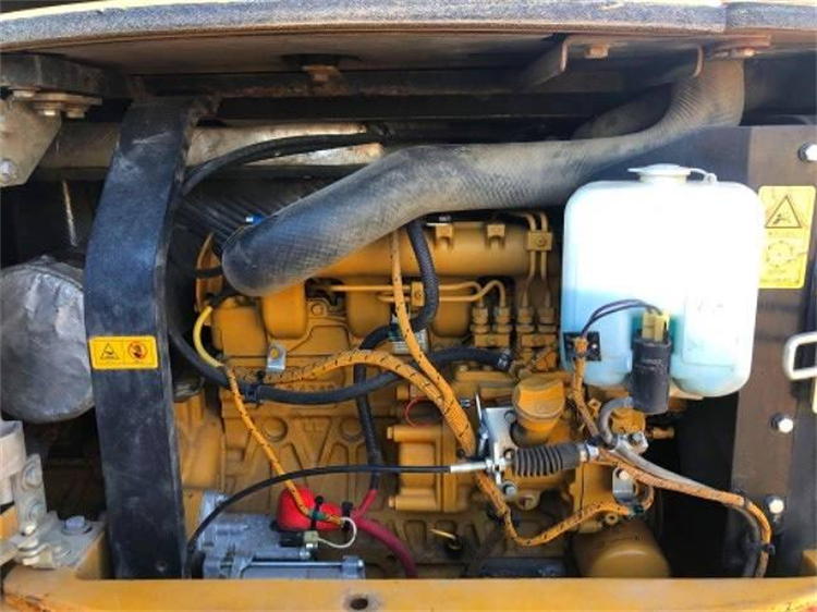 Mini 5 Ton Excavator Used in Shanghai with Original Hydraulic Pump and Good Condition