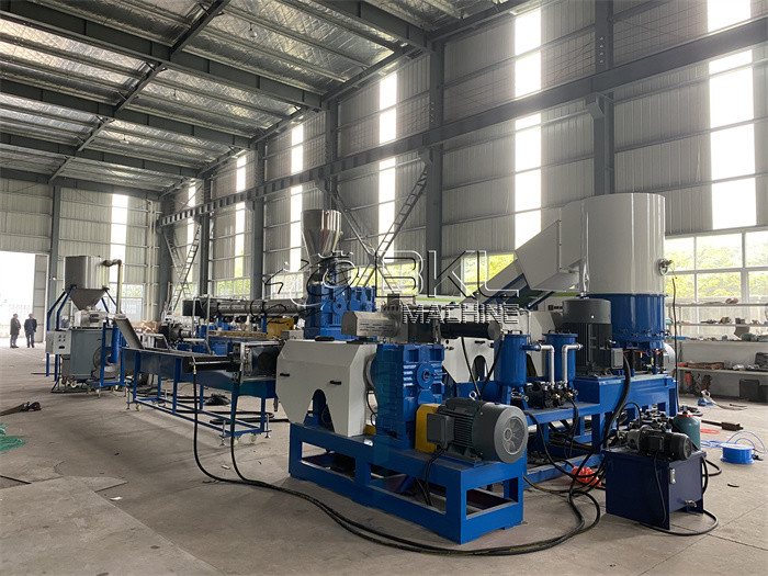PE Bag Plastic Recycling Machine Granulating Line 500 Kg / H