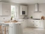 Arcuate U Shape Solid Wood Kitchen Cabinets White Solid Wood Doors Panels