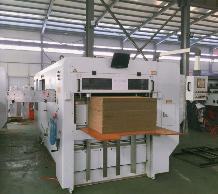 Paper Semi Automatic Die Cutting Machine Three Stripping Unite Box Die Cutting Machine