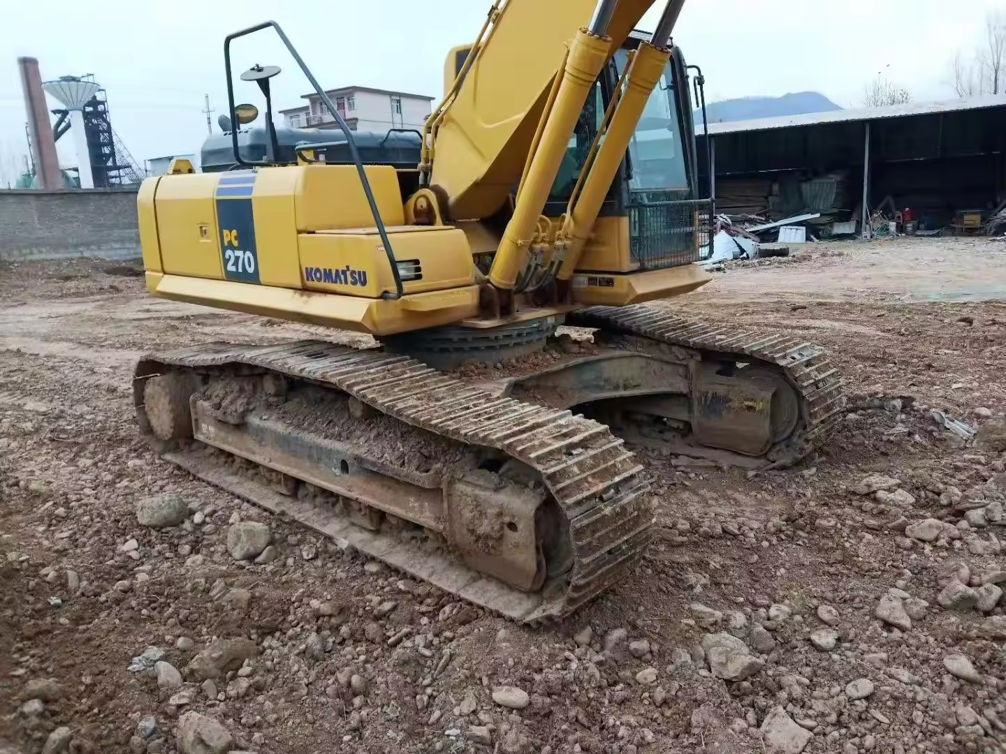 Import Secondhand Komatsu PC270 Excavator Digging Used 27ton Excavators