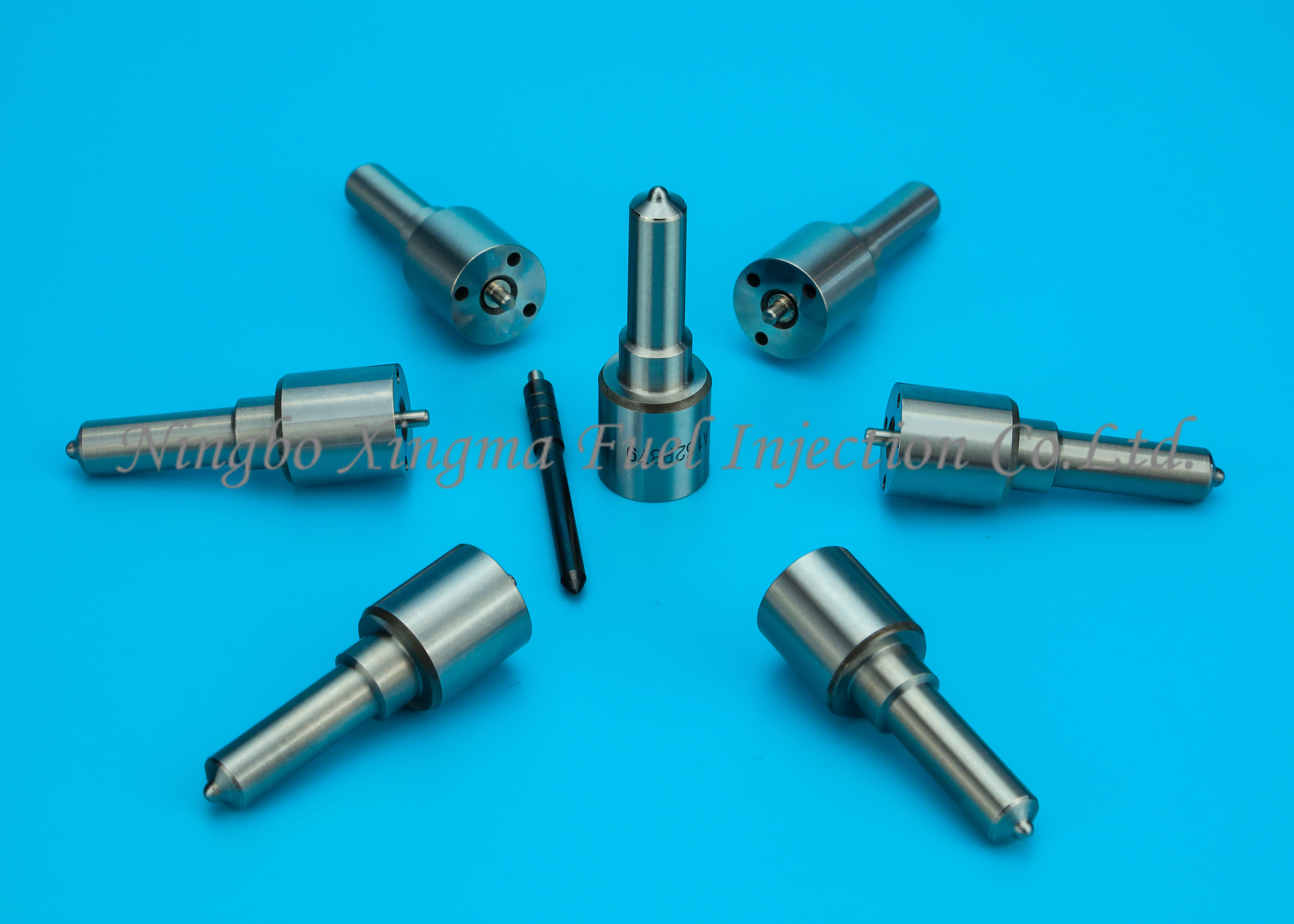 Denso Injector Nozzles Isuzu Diesel Engine Parts Top Quality Of DLLA152P879 , 0934008790 , 0950006480