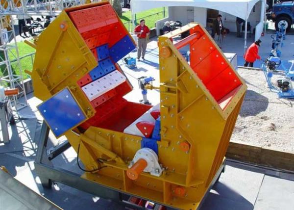 Buy cheap Construction Hydraulic Impact Crusher Machine 350 Tph Cast Steel Structure from wholesalers