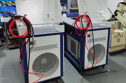 1000W 2000W Handheld Fiber Laser Cleaning Machine for Rust Removal