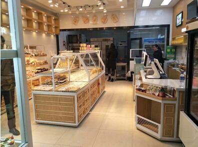 Buy cheap Compact Bakery Shelves Bread Display Corrosion Resistant Easy Cleaning from wholesalers