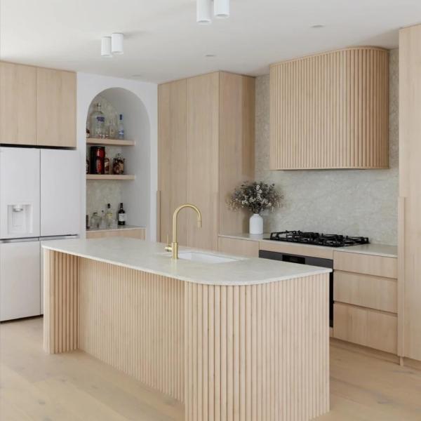 Buy cheap Open-Ended 0 Silica Quartz Stone Surface Kitchen Cabinets Luxury Designs Solid Wood Lacquer Kitchen Furniture for Builder from wholesalers