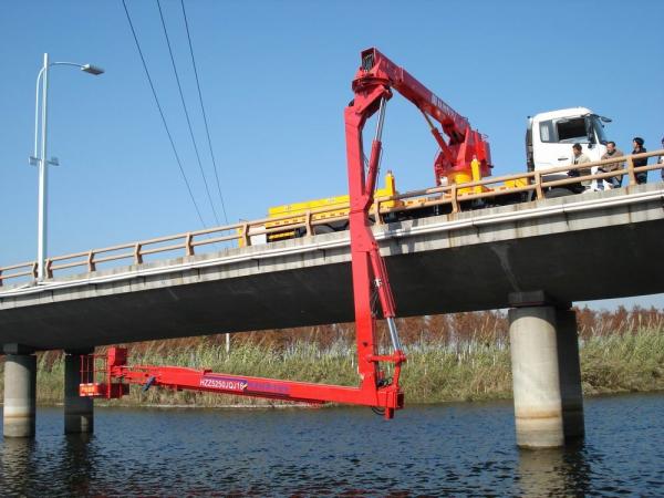 Buy cheap 16m Bucket Under Bridge Access Equipment Bridge Inspection Units DONGFENG Chassis 6 × 4 Drive Mode from wholesalers