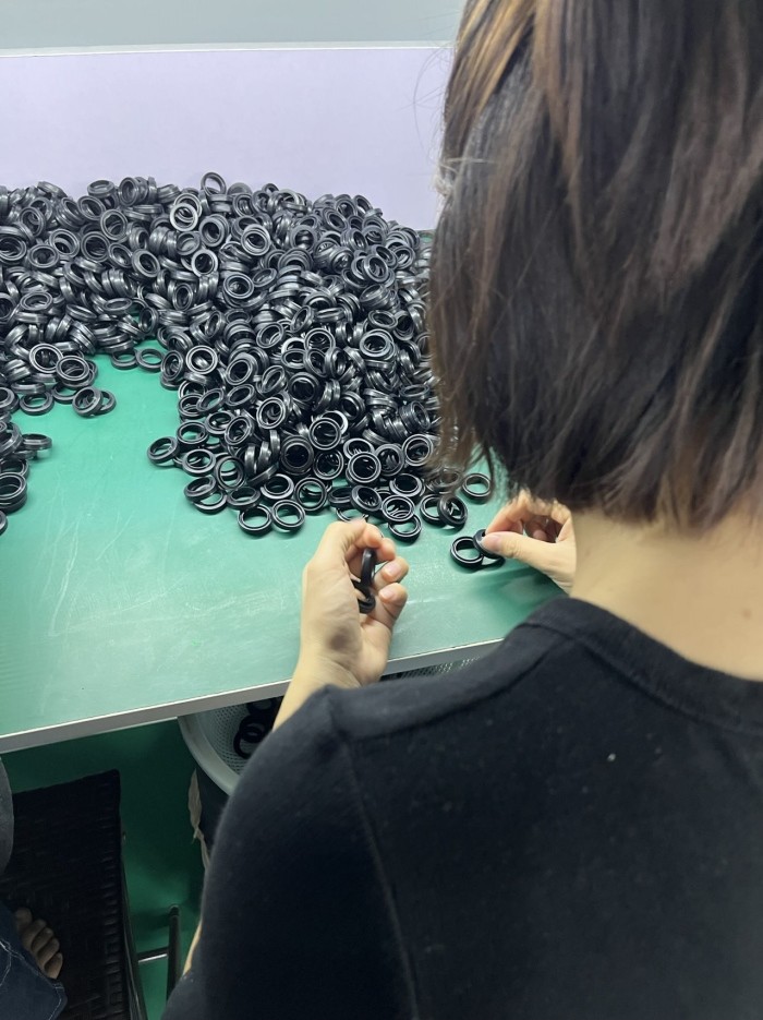 Customized Silicon Fkm NBR Rubber FFKM Molded Seals High Tempe Resistance