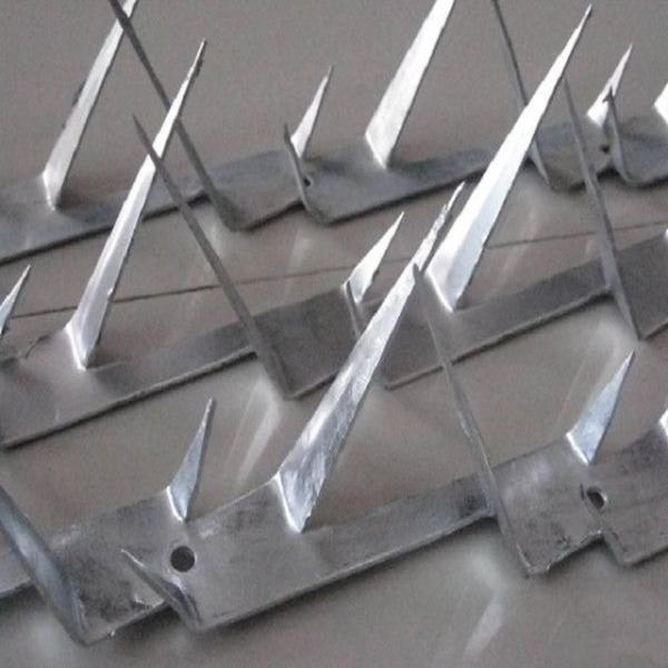 Buy cheap Hot Dipped Galvanized Single Razor Fence Security Spikes 1.25m Length from wholesalers