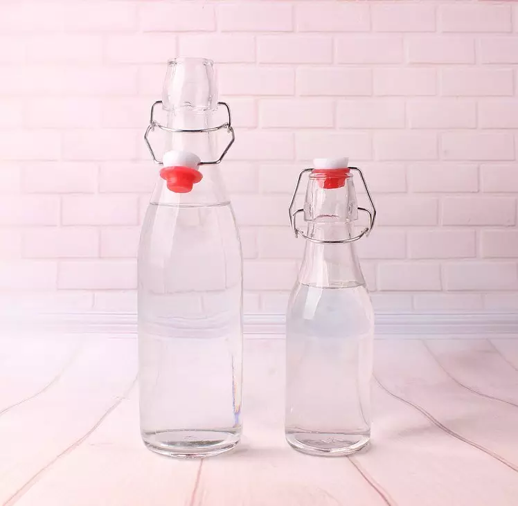 Glass Bottle Sealing Type Cork 150ml 250ml 500ml 1000ml Round Shape Swing Top Wine Whiskey Bottles