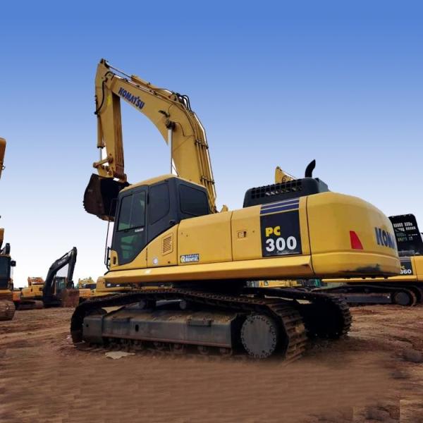 Buy cheap Used Komatsu PC210 PC220 PC300 Used Japan Excavators Crawler Excavator for sale from wholesalers
