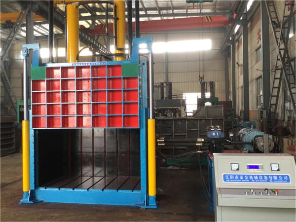Quality Semi Automatic Cardboard Baler Machine For Cardboard Manual Valve Operation for sale