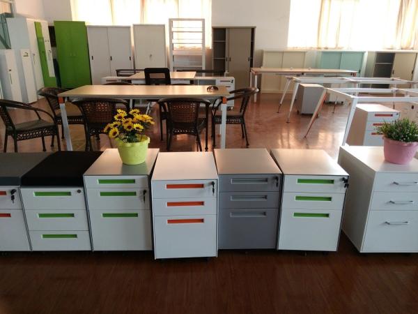 Mobile pedestal cabinet FYD-H001 with cushion,white color/3 section slideway
