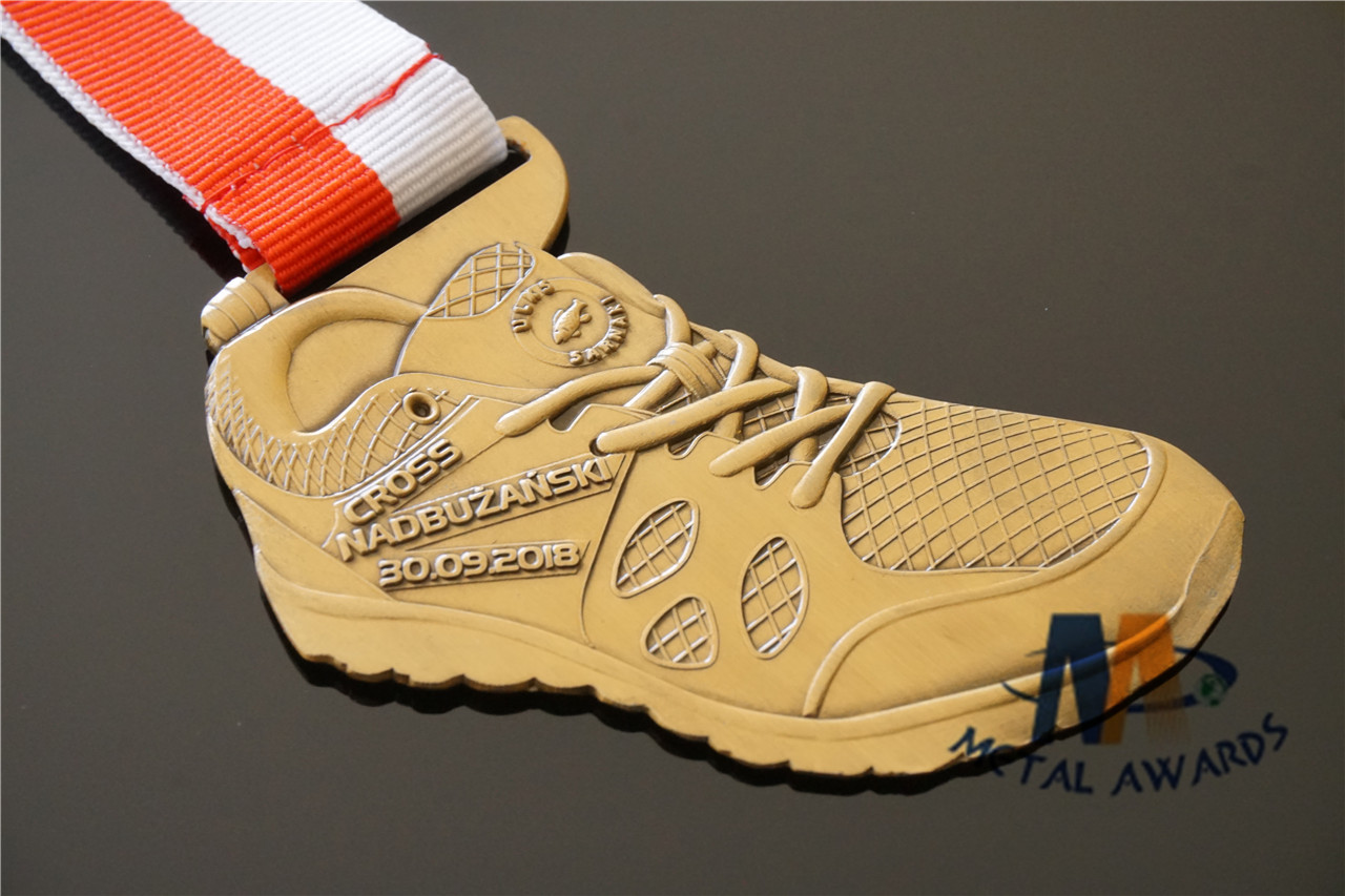 Customized 3D Mold Medals Personlized Shoes Shape Medailles Antuique Gold Metal Finish