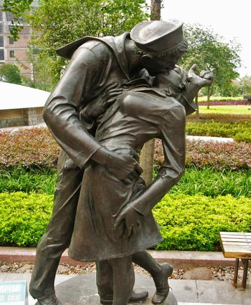 Buy cheap Bronze man woman statues kissing sculptures from wholesalers