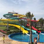 Environmental Friendly Spiral Water Slide Playground Equipment 8m Height