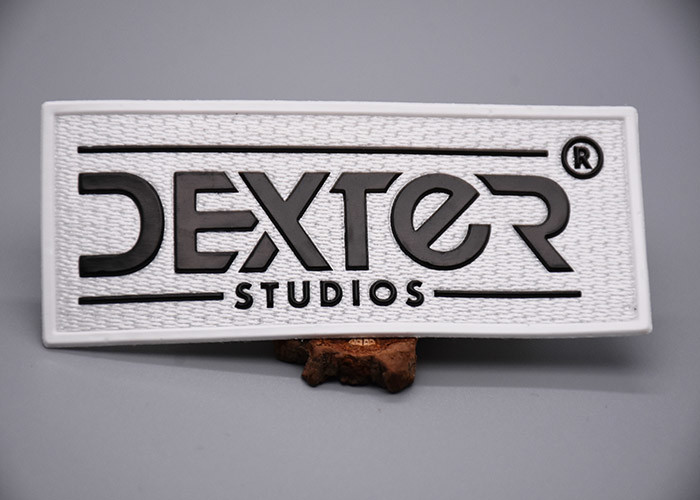 Woven Fabric Printed Matte Silicone Logo Patch White For Garments