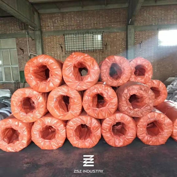 Hot Dipped Galvanized Wire Mesh Fence Rolls Iron Wire Fencing Roll Iso9001