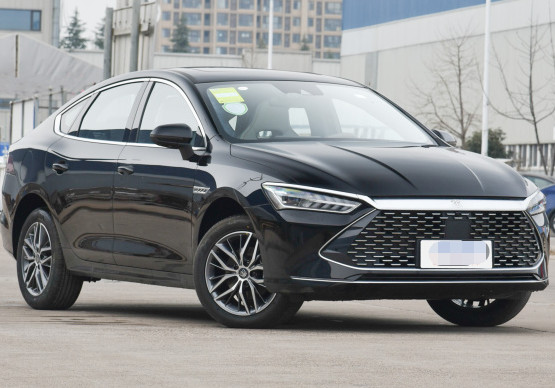 BYD Qin Plus 2023 Champion Version DM-I 120km Leading Model Plug In Hybrid Compact Car