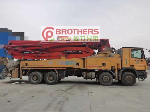 Orange Putzmeister Concrete Pump 46m on Benz Used for Large Construction