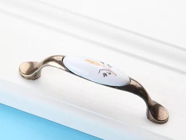 Buy cheap Cabinet Porcelain Handles And Knobs Zinc Dresser Handles 128mm Ceramic Furniture Handles from wholesalers