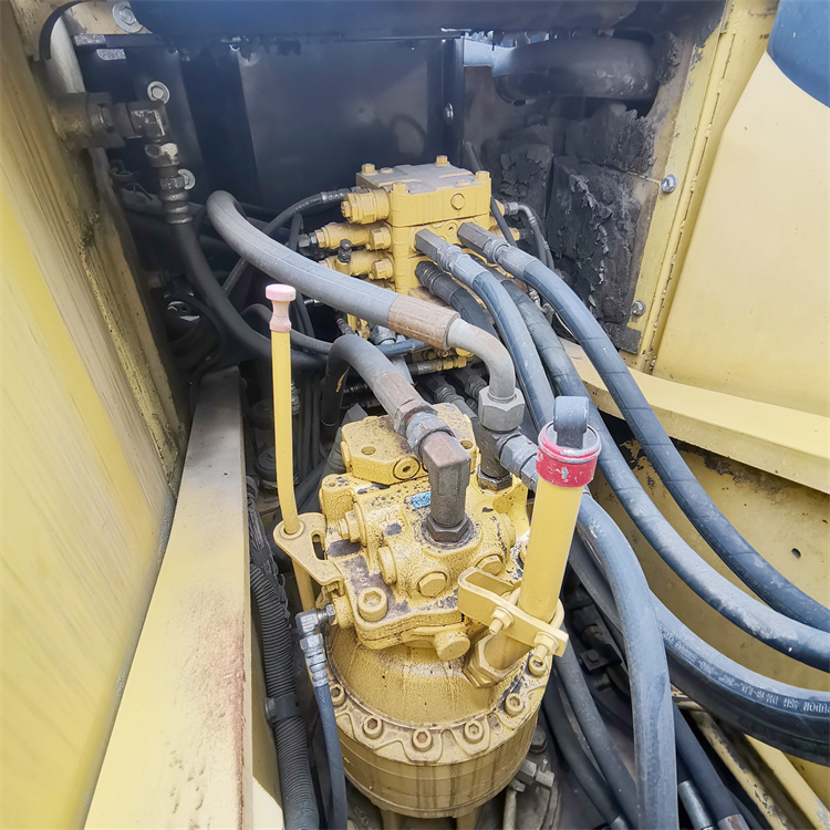 Japan Original Color 16 Ton Komatsu PC160-7 Used Excavator with 16500 KG Operating Weight