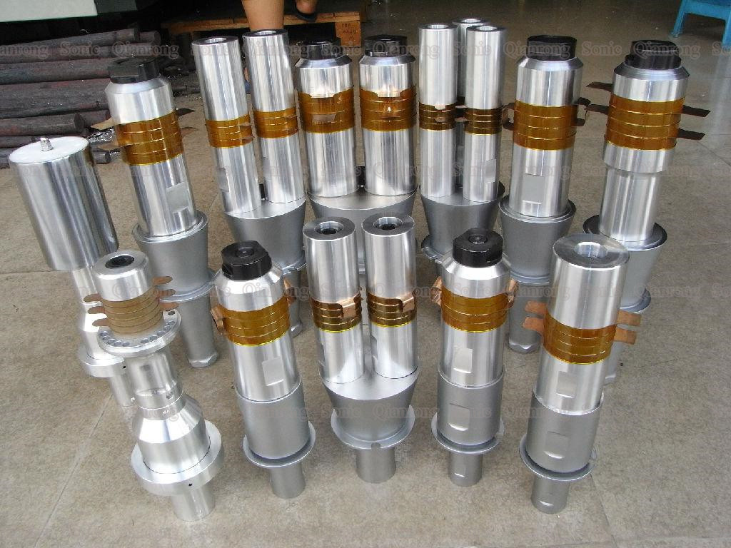 700w Ultrasonic Oscillator , High Power Ultrasonic Emitter Vibration For Ultrasonic Spot Welding Machine