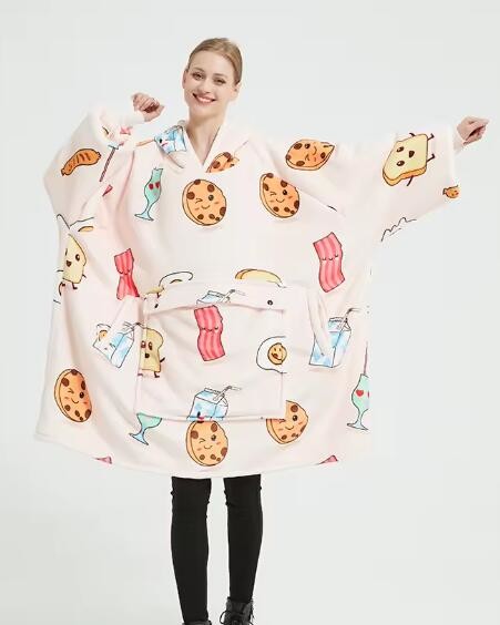 Polyester Customized Wearable Oversized Hooded Blankets Machine Washable