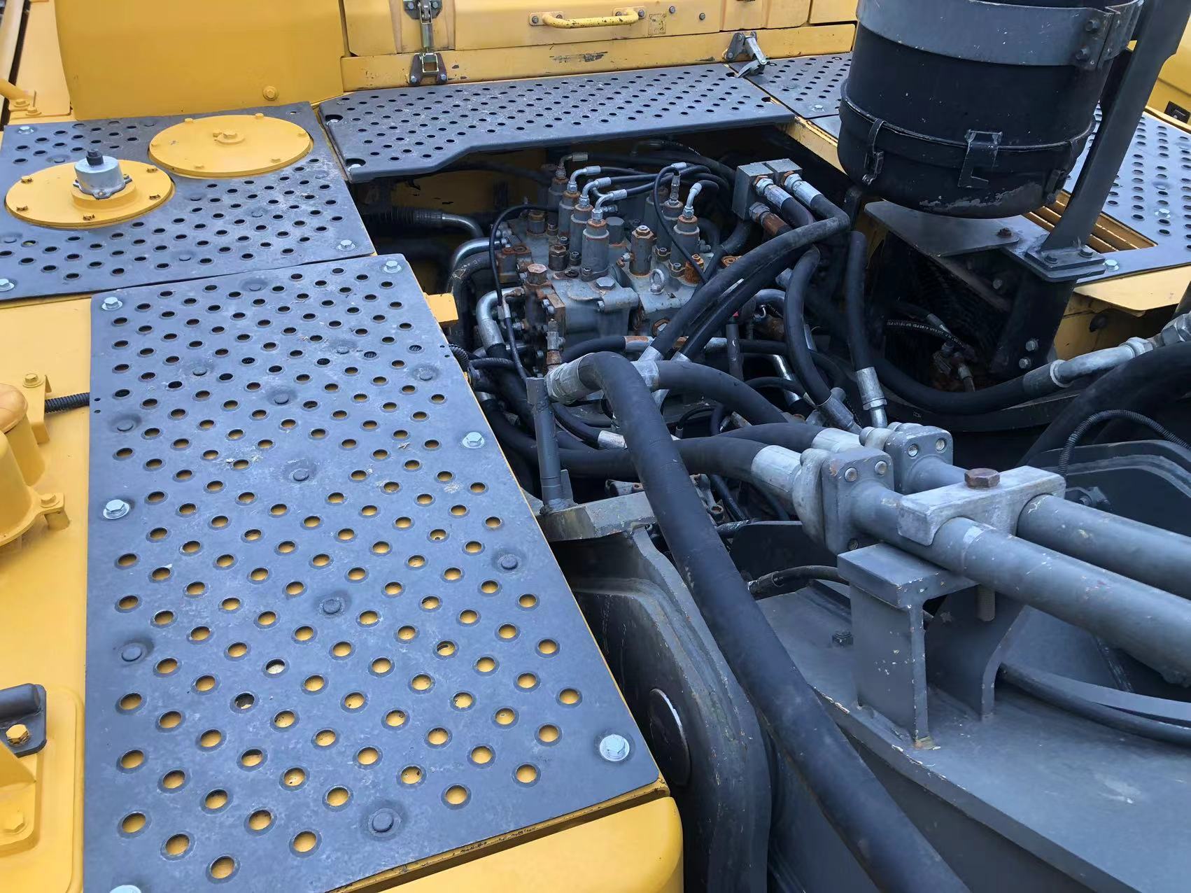 Korea Original Design Crawler Used Excavator Volvo EC480 Most Favorable and Good Health