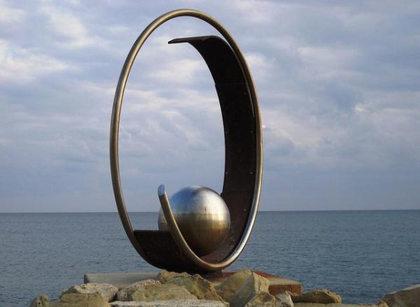 Buy cheap Modern Geometric Stainless Steel Outdoor Metal Sculpture For Large Garden Decoration from wholesalers