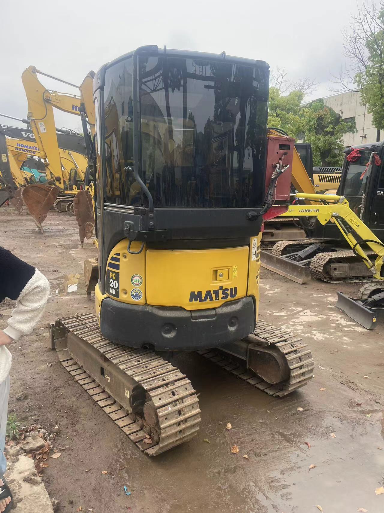 Japan origin excavator Komatsu PC20 with cab japan excav used japan excav used in