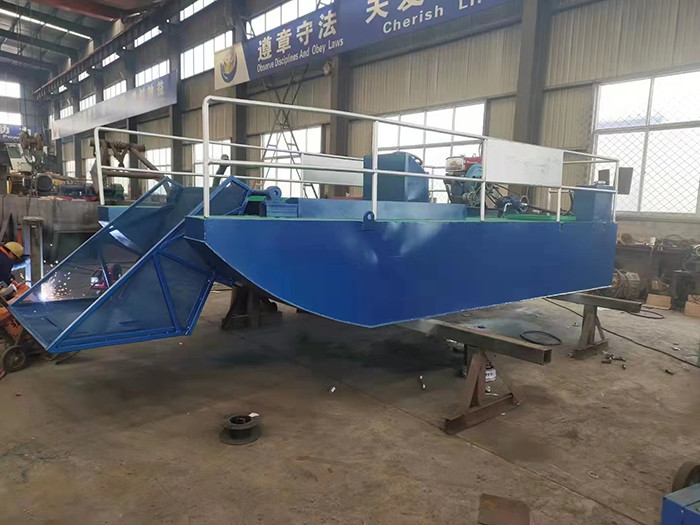 5km/h Driving Speed Hydrophyte Harvester Vessel for Aquatic Plant Harvesting Solutions