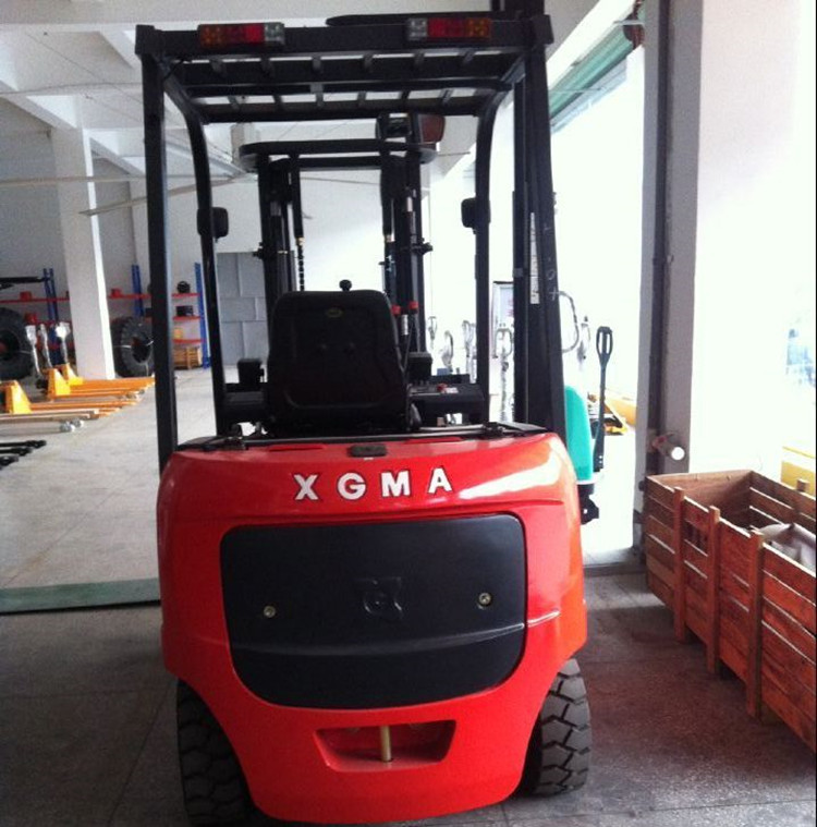 3 Ton Diesel Forklift Truck With Japanese Isuzu Engine 145mm Free Lifting Height
