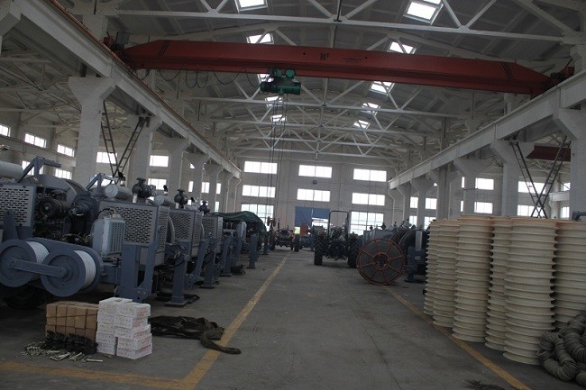 Twin Bundle Conductor Electric Cable Puller 220kv Stringing Tools For Transmission Lines