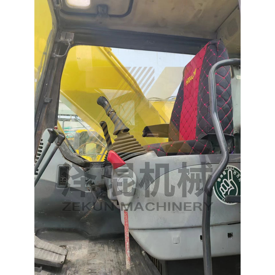Used Komatsu PC200-7 20Ton Crawler Excavator with Hydraulic Pump