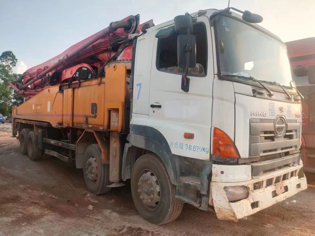 Used Putzmeister Concrete Pump Sanny Truck Pump 2020 Model on Hino Mercedes Benz 49m 46m