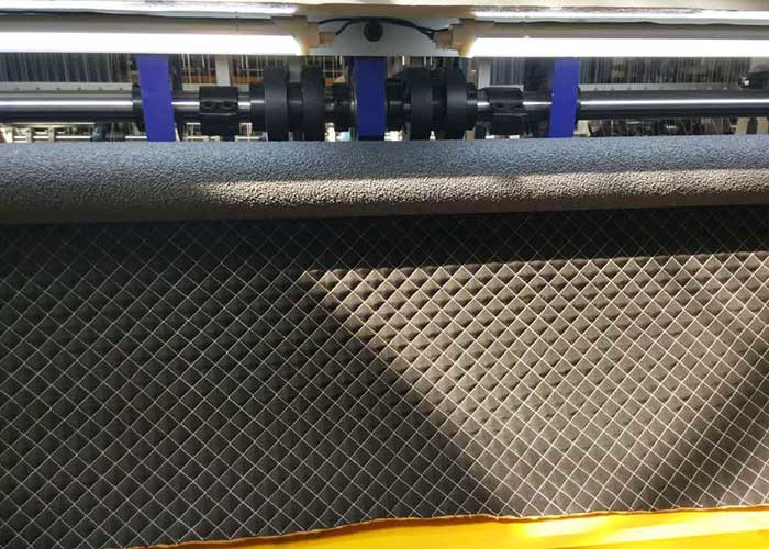 3 Needle Bars Industrial Computerized Shuttle Quilting Machine