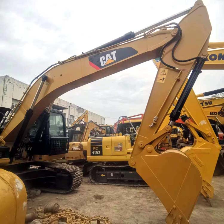 Good Condition Japan Original 20 Ton Used CAT 320D2 Excavator with Caterpillar Engine
