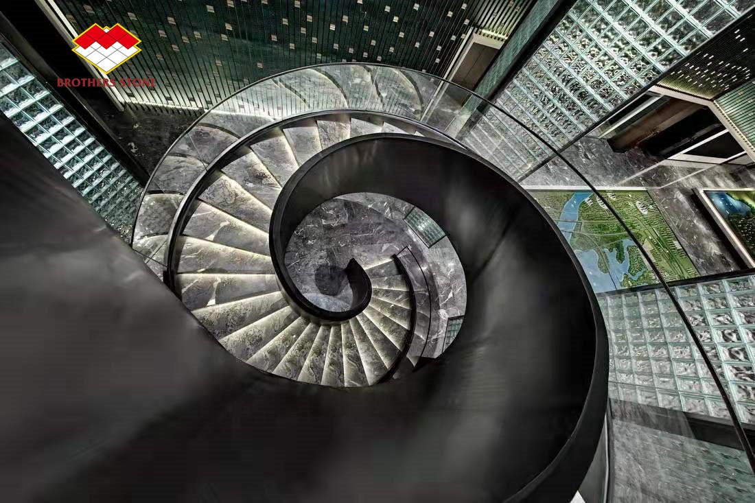 Indoor Natural Marble Stone Stair Step Cover with Customized Size and Anti-slip Feature