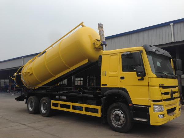 Buy cheap 336hp Euro 2/3/4/5 LHD Red 12M3 Sinotruck Howo Sewage Pumping Trucks from wholesalers