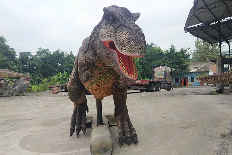 Photorealistic Stage Running Realistic Dinosaur Diorama Waterproof And Sun Protection
