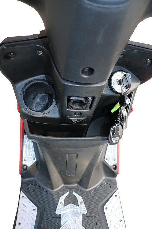 2018 Popular Fashion Style 60V 32AH 800W E Scooter Made for Comfort and Performance